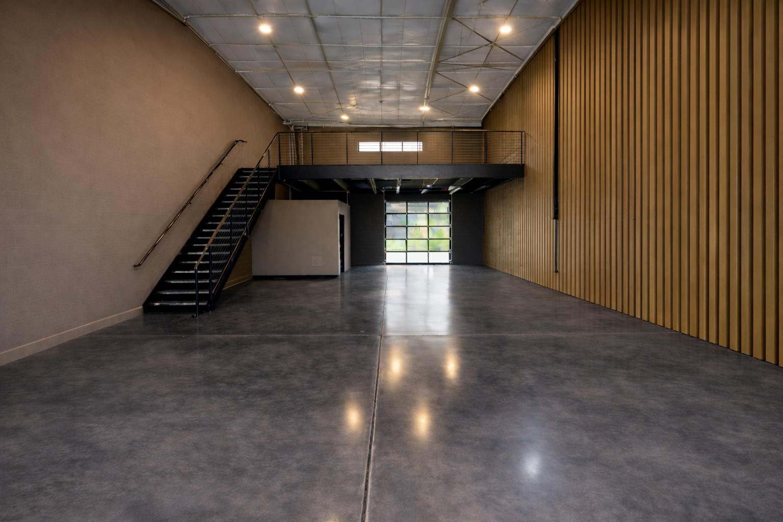 Wood Slat Paneling - Warm Theme - Graphite Polish